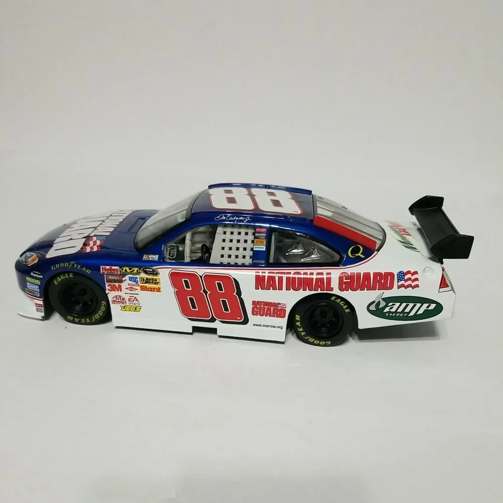 NASCAR Dale Earnhardt Jr National‎ Guard 1:24 Winners Circle Car 2008 in Package